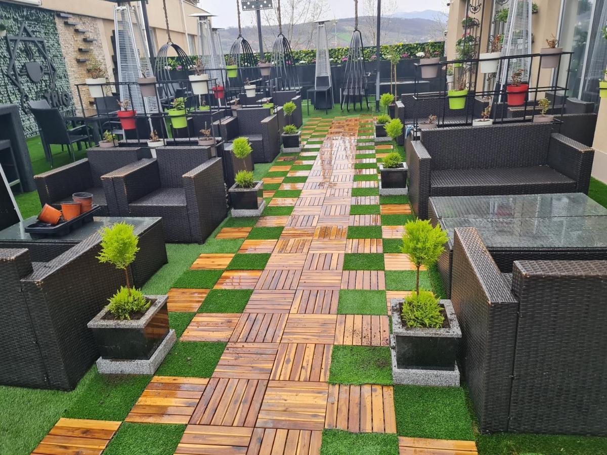 Hotel Tri "O" Topola Zewnętrze zdjęcie