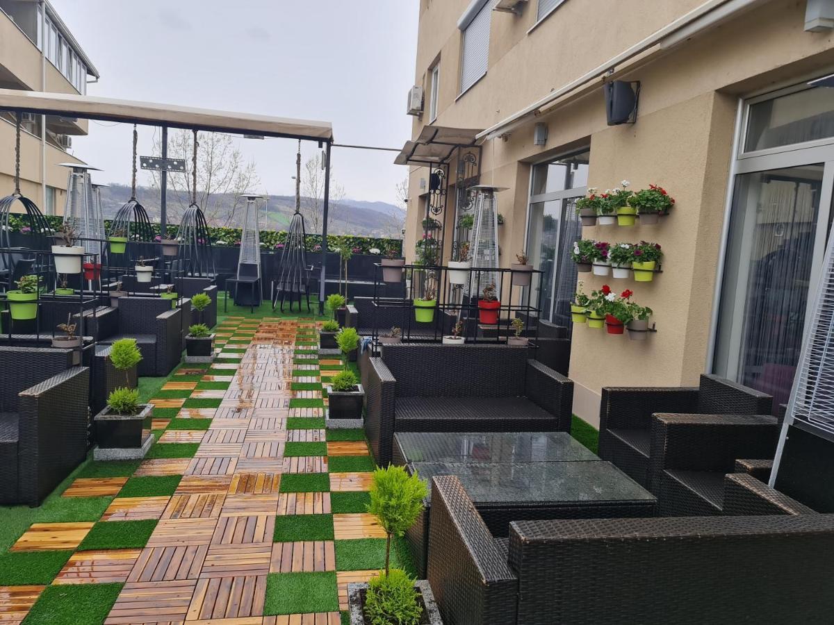 Hotel Tri "O" Topola Zewnętrze zdjęcie