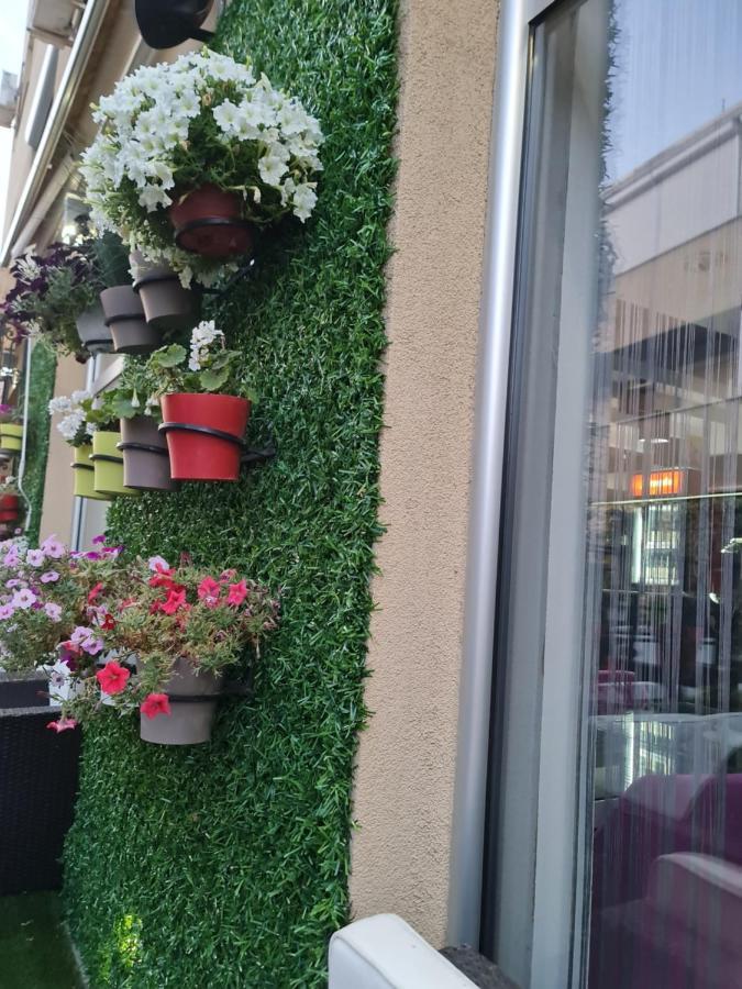 Hotel Tri "O" Topola Zewnętrze zdjęcie