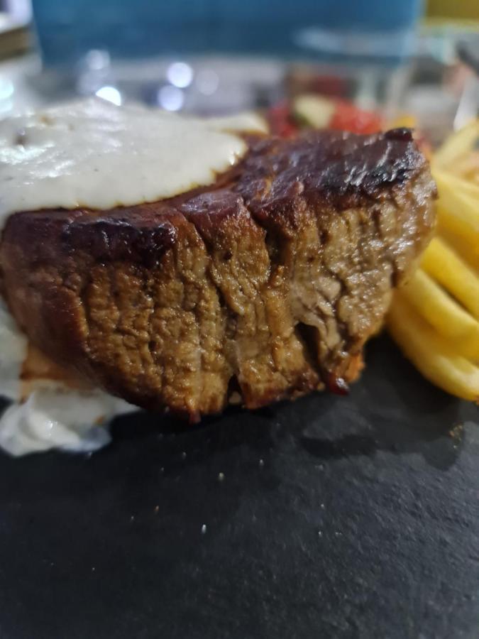 Hotel Tri "O" Topola Zewnętrze zdjęcie