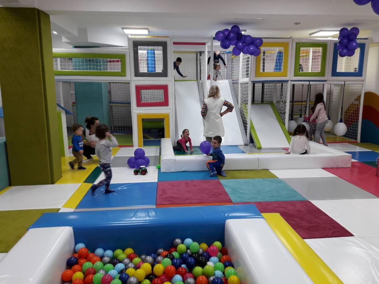 Hotel Tri "O" Topola Zewnętrze zdjęcie